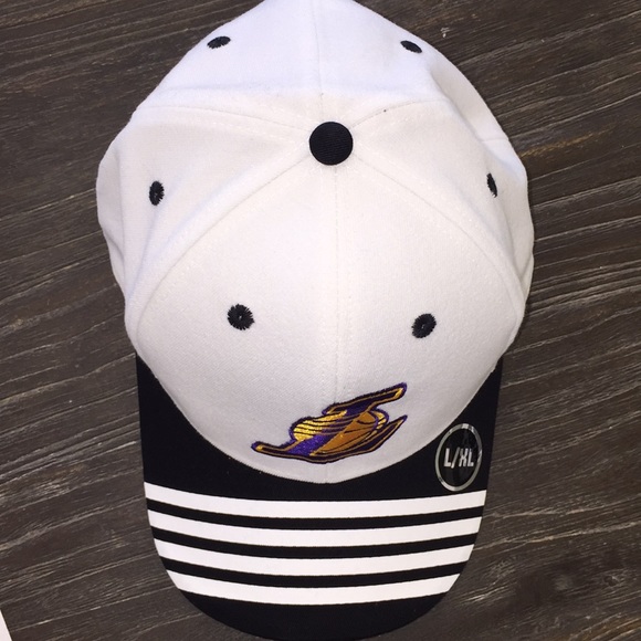 Los Angeles Lakers Hat Cap LG/XL - Picture 3 of 6